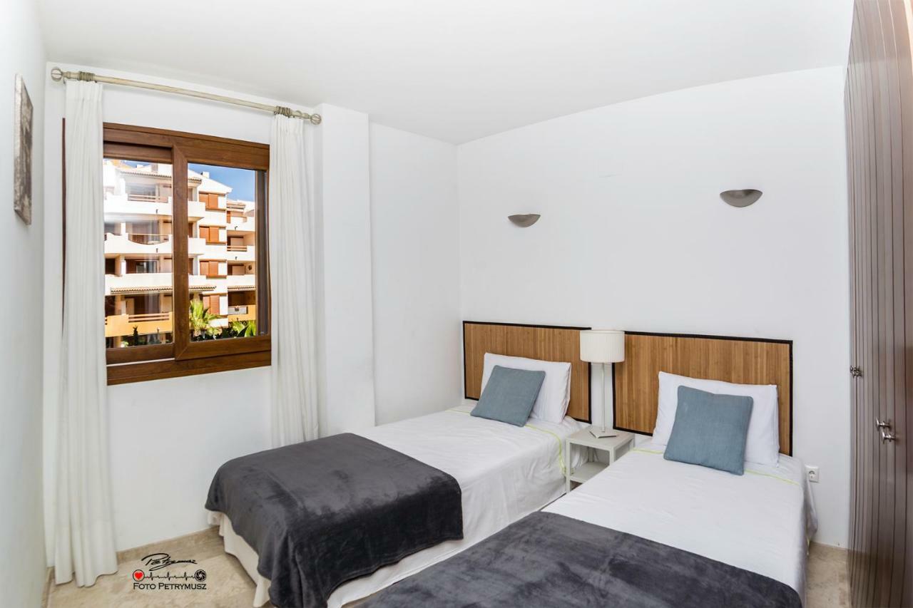 Carisma-"Blue" Torrevieja Exterior foto